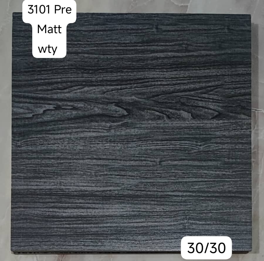 🔲 Carrelage Effet Bois Noir Mat 3101 – Élégance Intemporelle Modèle 30/30 🔲