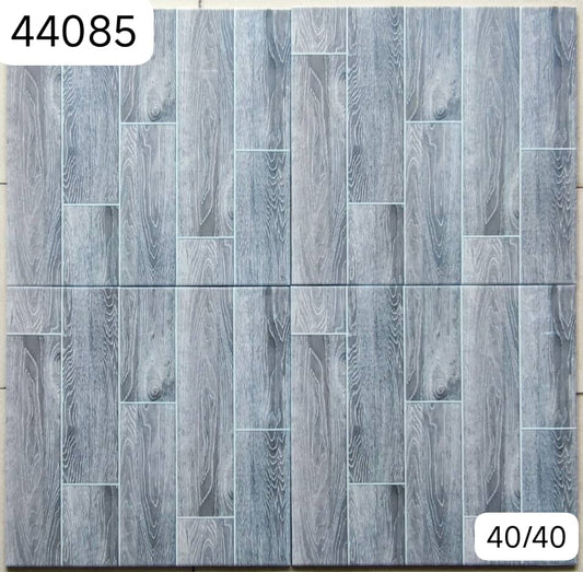 Carrelage Effet Bois Gris – Élégance Moderne, Format 40x40 cm (Réf. 44085)